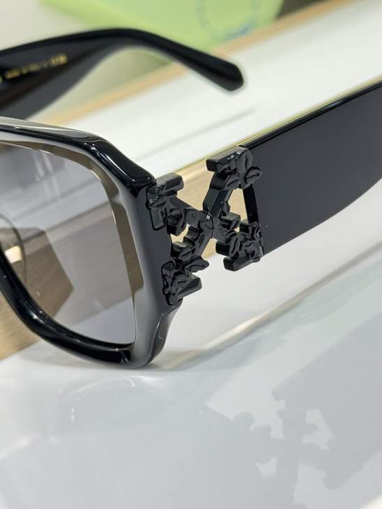Picture of Off White Sunglasses _SKUfw72644430fw
